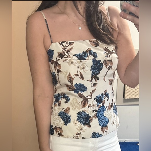 Tory Burch 90’s inspired strappy tie back tank - Picture 10 of 11